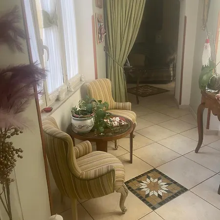 Maison Romantique